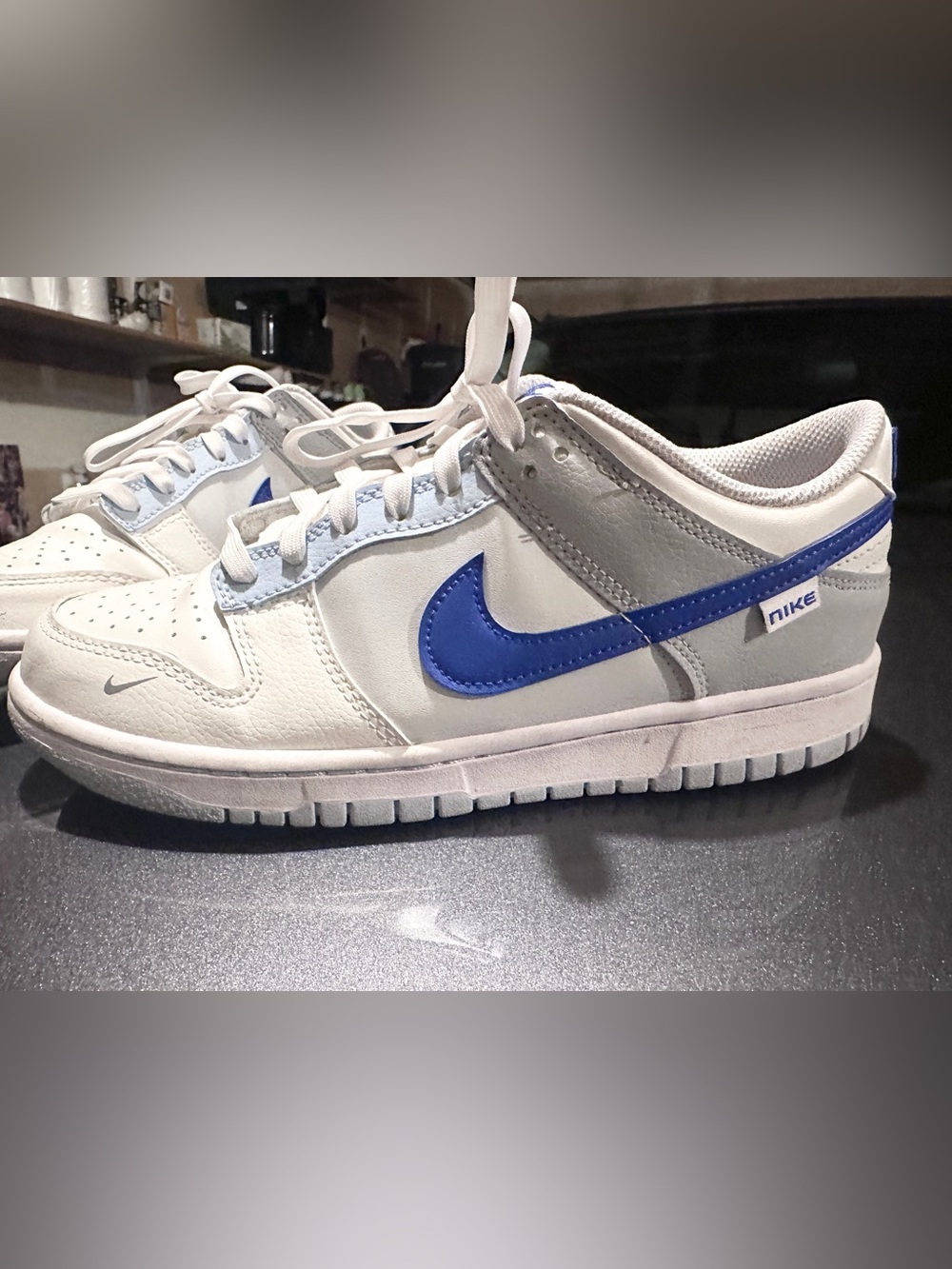 Nike Kids White and Blue Low-Top Sneakers